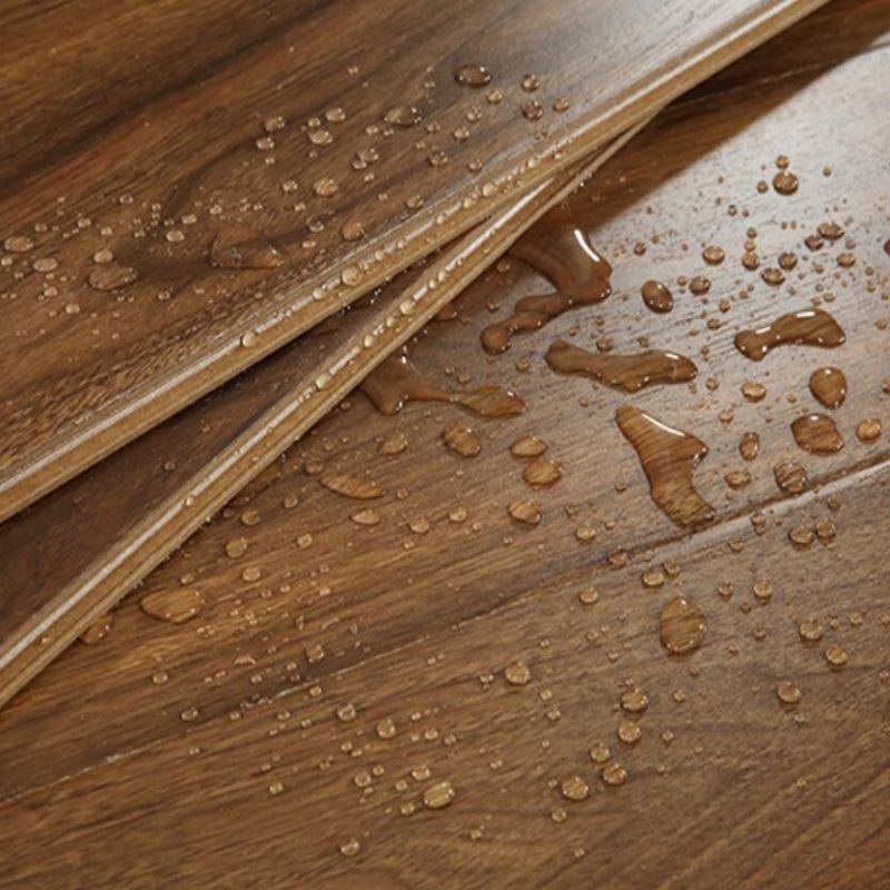 Que hacer despues de que el piso laminado este empapado en agua