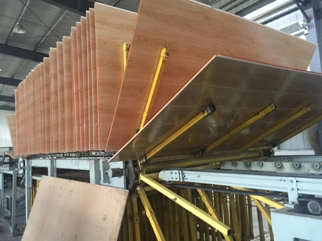 ¿A qué asuntos importantes hay que prestar atención para comprar pisos laminados