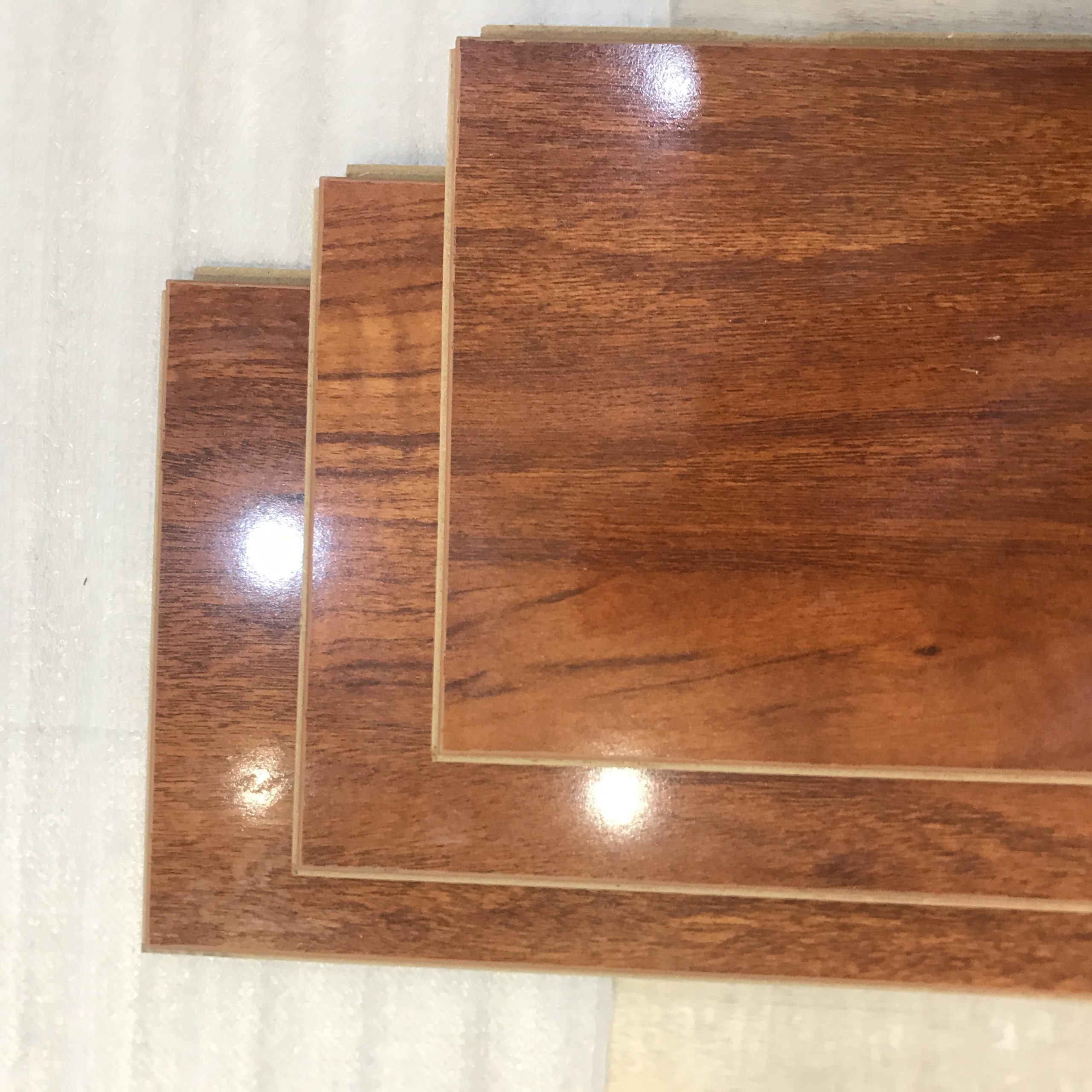Que hacer despues de que el piso laminado este empapado en agua