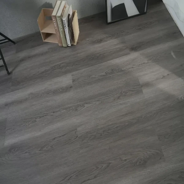 Piso SPC Comercial 5mm para Alto Tráfico