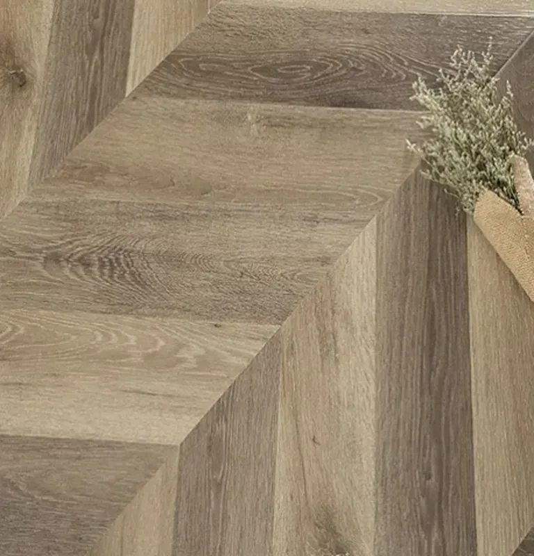 ¿Cómo elegir el color de suelos laminados ideal para tu hogar